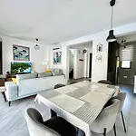 Villa Palm