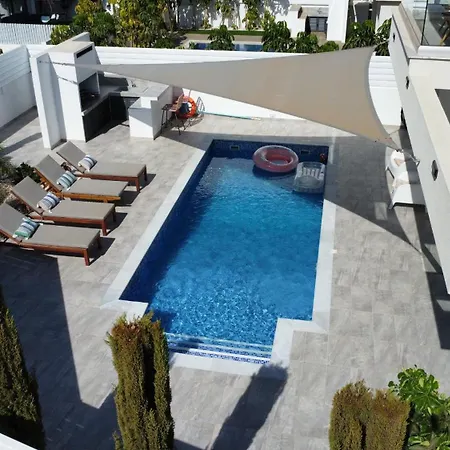 Palm Villa